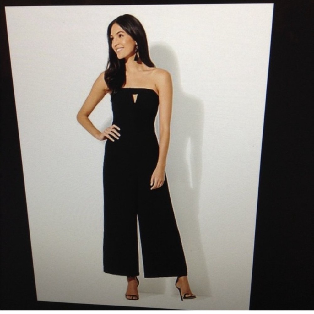 EUC New York and Company Black Sleeveless Jumpsuit sz 10